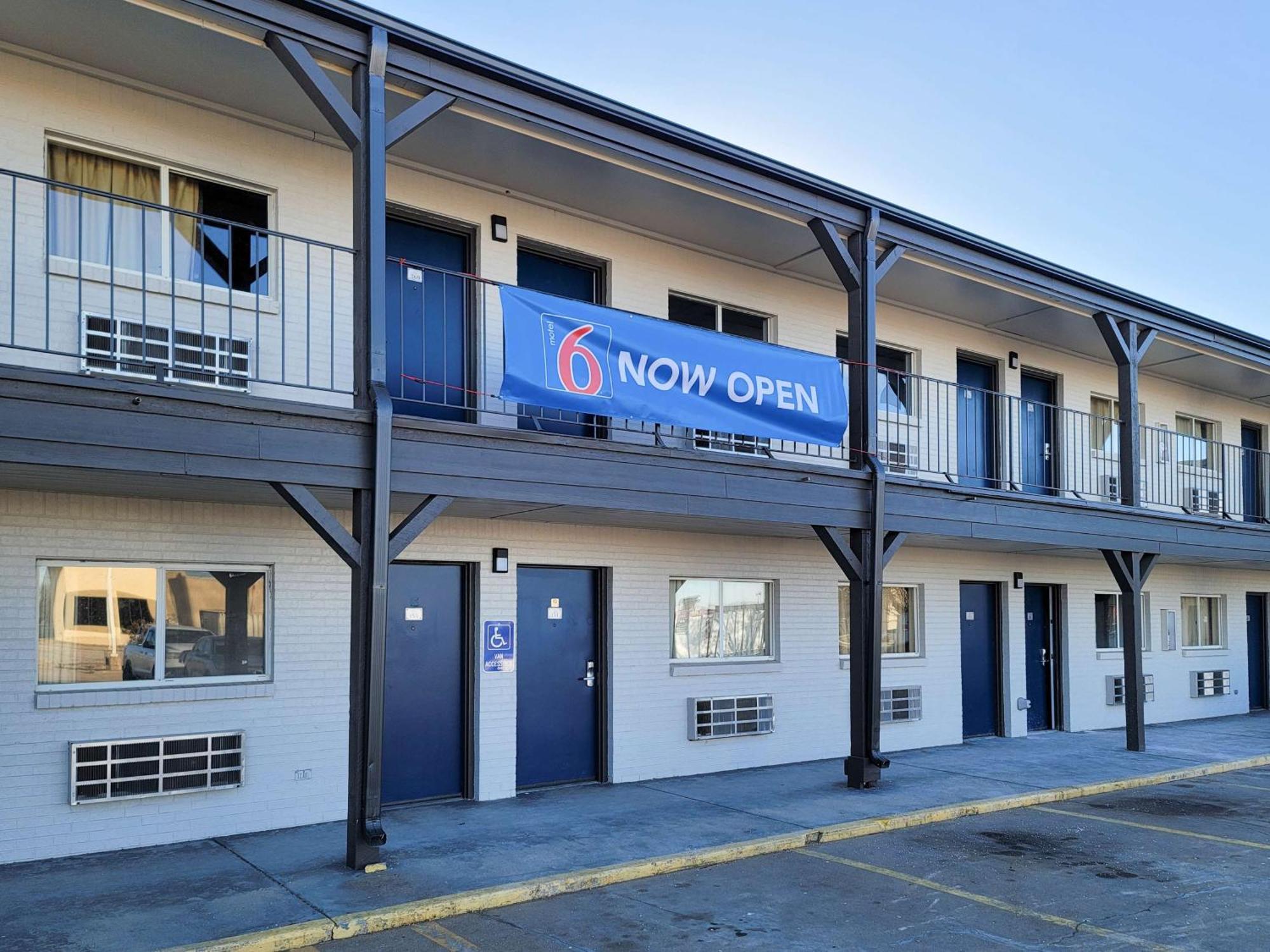 Motel 6 Wichita Ks South I35 المظهر الخارجي الصورة